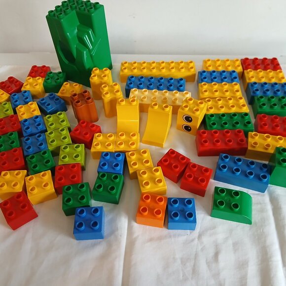 Duplo Building Blocks by Lego Group ( 64 Pieces ) - Picture 3 of 4